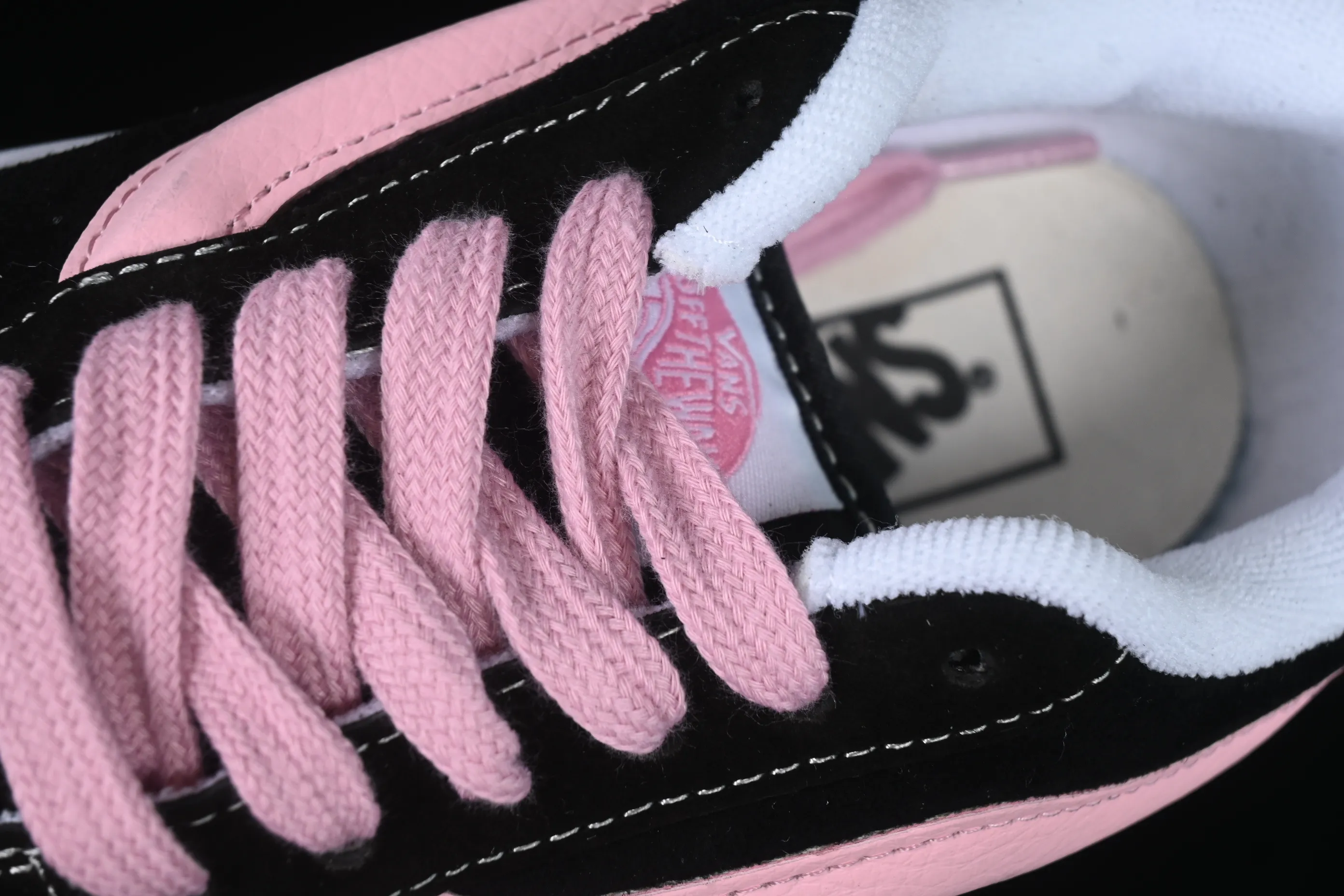 All categories Vans Vans series Vans Low Vans low-top Vans Knu Skool black and pink color comfortable and fashionable non-slip wear-resistant low-top casual sneakers VN0009QCB9P